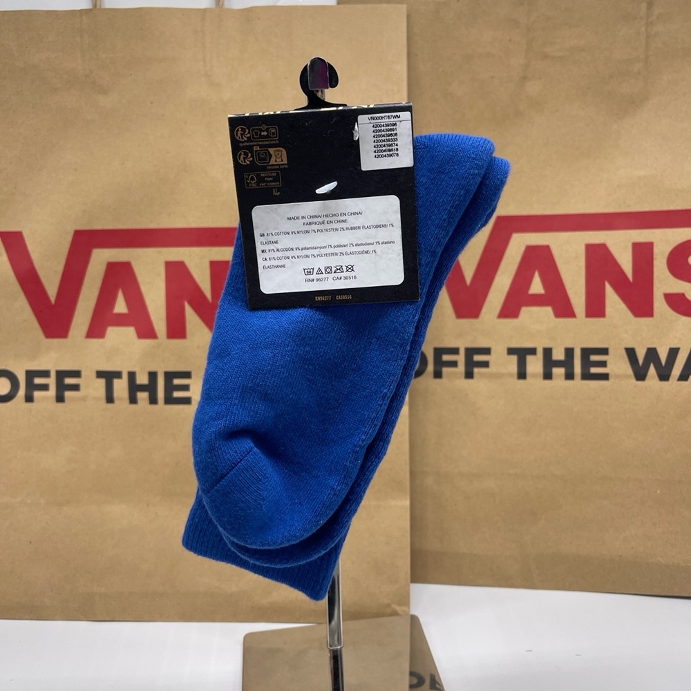 VANS "Off The Wall" socks
New with the tag authentic Vans socks (1 pair) - Picture 5 of 16